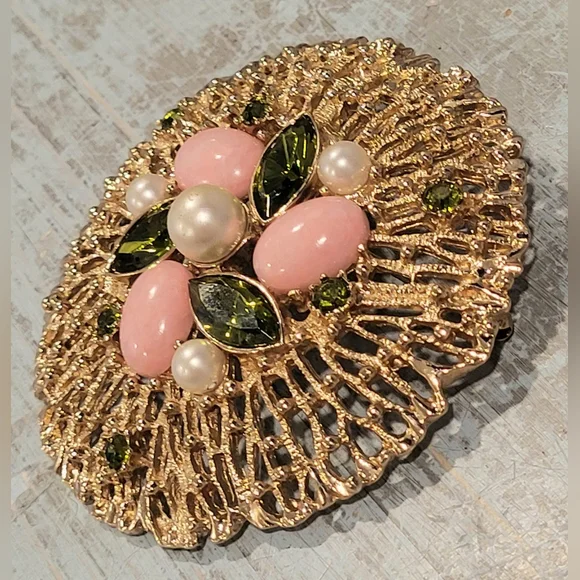 Sarah Coventry goldtone brooch - Picture 12 of 12